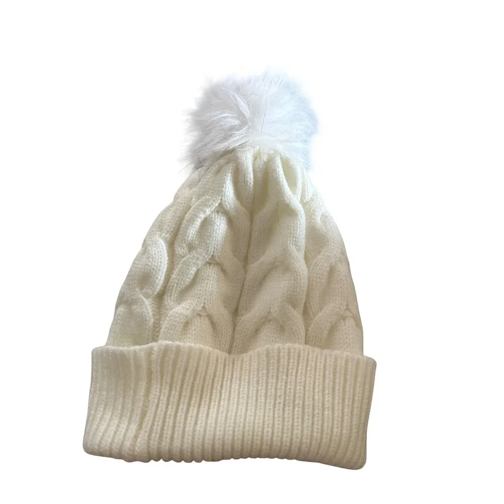 Art Class Cream White Cable Knit Beanie Faux Fur Pom Pom Fleece Lined OSFM